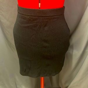 Large Front Zip skirt. Sweater material, lightweight